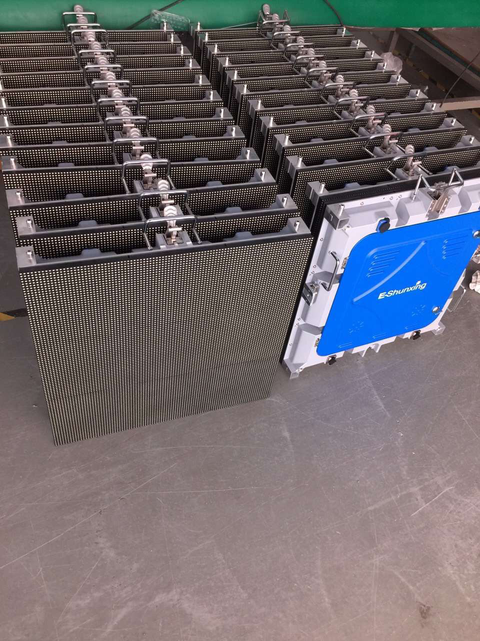 Outdoor Rental LED Display Cabinets Outdoor Rental LED Display Cabinets