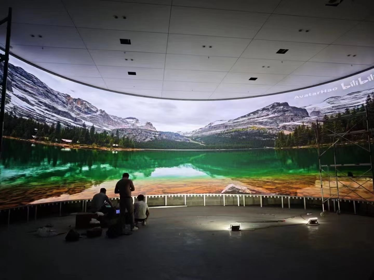 led screen wall 